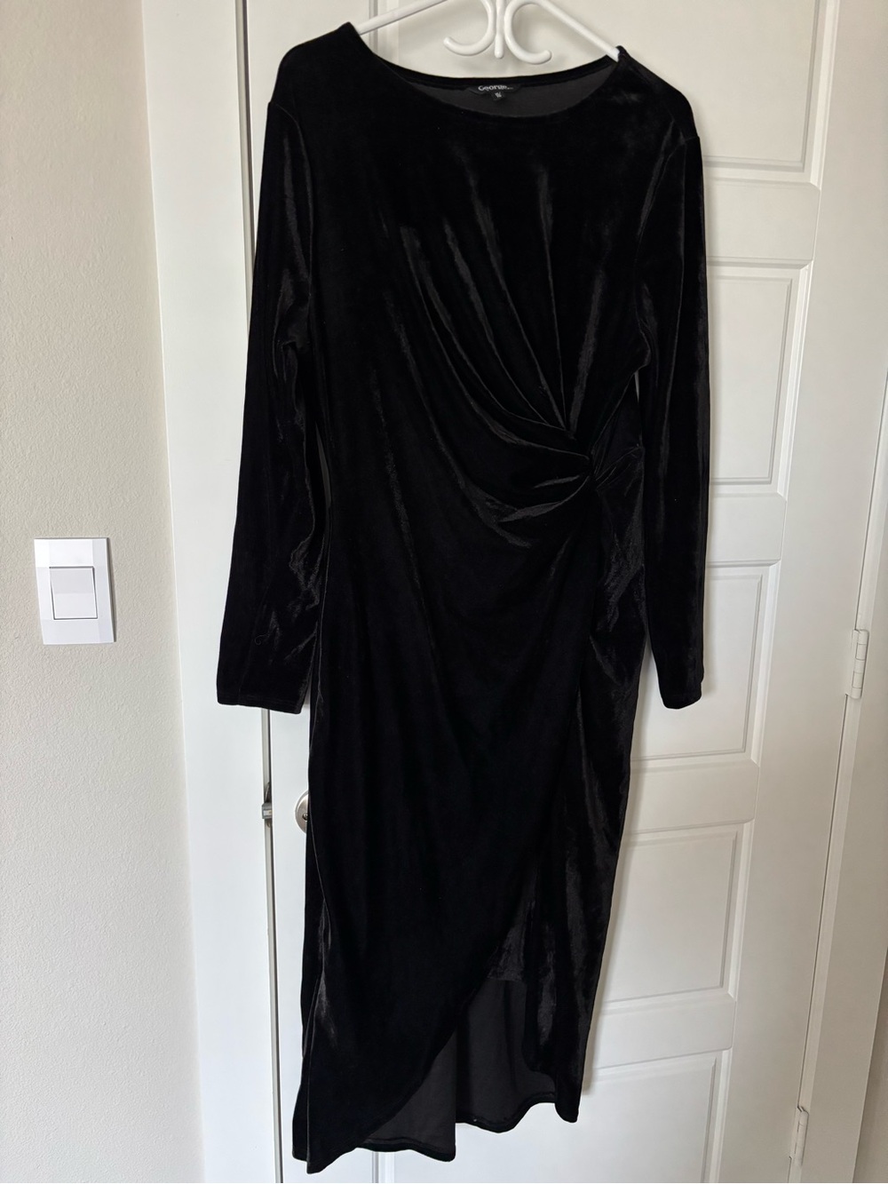 George Black Velvet Long-Sleeve Twist Dress